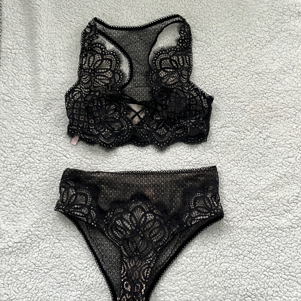 Victoria’s Secret Dream Angels bralette set